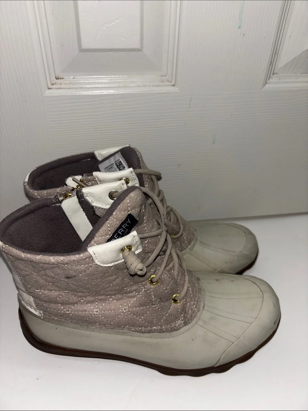 Sperry Women's Light Gray Quilted Waterproof Duck Boots